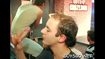 Preview 1 of Porn Bj Tante - Horny guys go totally wild