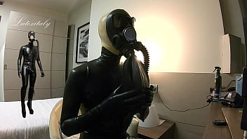 Preview 4 of Bokep Ultah - Gasmask filters playing - Latex lovers content
