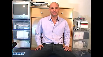 Preview 1 of W C Pooping In The Toilet Cam - str8 banker gets sucked despite of him by us for his 1rst time life : David
