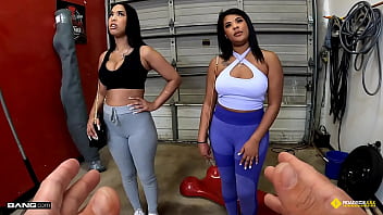 Preview 2 of Xxnx Vidsoe - Roadside - Zoey Reyes &amp_ Ariel Pure Threesome Their Way Out Of Expensive Car Reparirs
