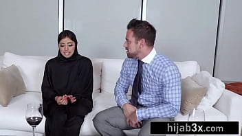 Preview 2 of Mom Molilf - Naturally Busty Muslim Teen Fucked By Her Employee - Ella Knox