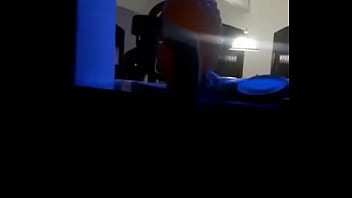 Preview 2 of Hindi Big Boobs Pic - Mavambo me comendo escondido