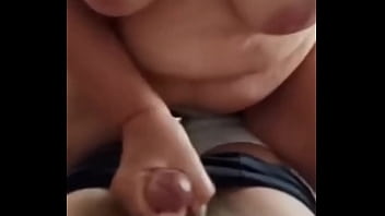 Preview 4 of Berlin Bare3 - Meine fette Hure wichst meinen Schwanz bis ich komme