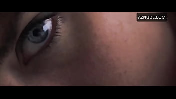 Preview 3 of Idiot Reporter - Lorena del Castillo escena de sexo desnuda en Bajo La Misma Piel