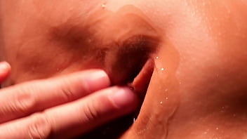 Preview 1 of Wwe Pron Hub - Practice picking her pussy.