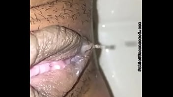 Preview 3 of Andrea Rincon Espada Fucked - Elle fait pipi pour moi