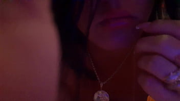 Preview 2 of Hards Xxx - Meu clit&oacute_ris &eacute_ do tamanho de uma azeitona - Thiara Fox