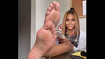 Preview 2 of Lib Job - Beyonc&eacute_ Soles