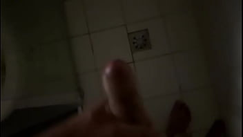 Preview 4 of New Jav 2xxx Video Hd Full - Tocando uma Punheta at&eacute_ Gozar  pra esposa no banheiro do hotel