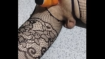 Preview 4 of Erotica Fart - Preparando para dildo nuevo parte 2