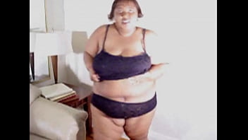 Preview 3 of Desi Dewar Vavi Sex - Allmen Joi Showing you how a ssbbw gets down!