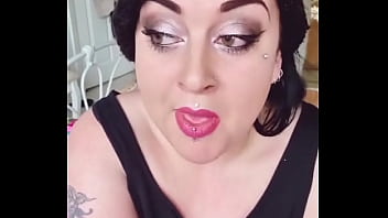 Preview 4 of Noami Piss - Thought I&#039_d post some funnys,  come add me on tik tok: darkfacephantom ️