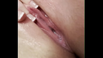 Preview 2 of Big Bobbt - Curvy MILF solo play