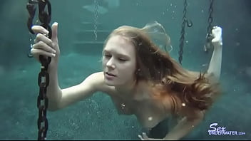 Preview 3 of Spreading Oil - Erotic Mermaid: Sunset Diamond