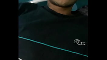 Preview 1 of 5 Orgy - Moreno novinho de 20 anos