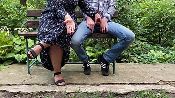 Preview 4 of Fate Grile - Handjob outdoors in the park