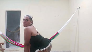 Preview 4 of Nri Topless - Dom&eacute_stica mexicana se come al hijo de su patrona mientras ellos se van al banco