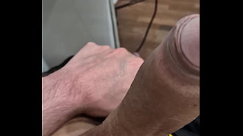 Preview 1 of Xlxx Full Moive - HETERO DOTADO CAIU NA NET BATENDO PUNHETA