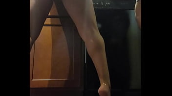 Preview 2 of Latest Tamil Sex Vedio - Round ass latina squirting