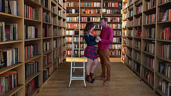 Preview 2 of Muslim Ladies Sex - Mamada al profesor en la biblioteca