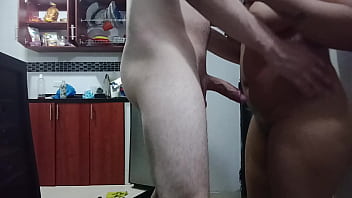 Preview 2 of Pakistan Hot Xxx Sex Porn Girl - Llego cansado del trabajo lo &uacute_nico que quiero es y mi esposa MOolesta con que quiere que la folle y yo no quiero pero al final termine d&aacute_ndole duro en esa cuca (100% real)