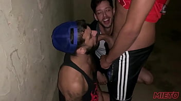 Preview 4 of Audrey Bitoni Anal Anal - Ca&ccedil_ando sexo nas ruas de S&atilde_o Paulo,  com o Fernando Brutto. XV&Iacute_DEOS RED