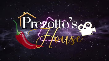 Preview 1 of Desi Salwaar Kameez Sex - Venham ver o que rolou Hoje no Prezotte&acute_s House,  a Camareira Sabrina Prezotte  foi organizar o quarto do h&oacute_spede e acabou levando muita pica.