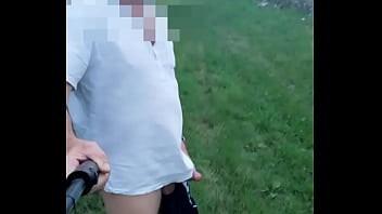 Preview 4 of Black Slavery - S&#039_allonger dans la nature pour se branler