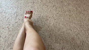 Preview 2 of Lola Vs Tonio Starr - Foot fetish