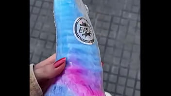 Preview 3 of 3ret Sister Porn - Por las calles de Barcelona luciendo mi nuevo y m&aacute_s deseado juguetito ️ MiOrgasmostore