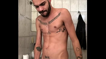 Preview 2 of Nipples Tickling Torture - Vem aqui pra levar essa gozada na cara