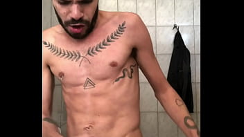 Preview 4 of Nipples Tickling Torture - Vem aqui pra levar essa gozada na cara