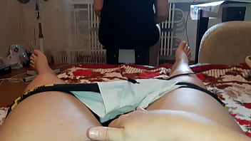 Preview 3 of 2boys An 2 Girl - While my neighbor sits on a chair and plays on the phone,  I masturbate and cum - Lesbian Illusion Girls