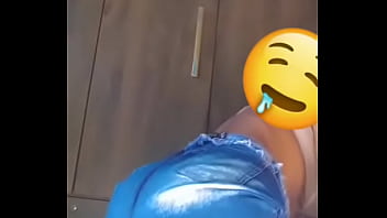 Preview 1 of Big Boobs And Big Hip - Novinha