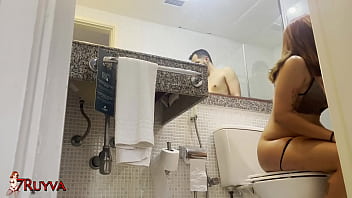 Preview 4 of Sinhal Sxe - Fudeu minha buceta,  gozou na minha cara e ainda me fez pagar o Motel