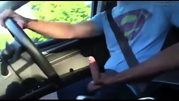 Preview 3 of Fuine Xx - Mais um Uber pra conta,  fui masturbando o motorista durante toda viajem at&eacute_ ele gozar