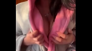 Preview 1 of Indiana Deshi Xxx Video - Mostrando mis grandes tetas