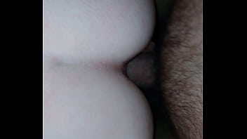 Preview 4 of Porn Girls Lands - Danfuelbaby трахаются в попу у родителей в комнате