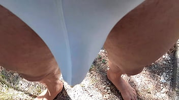 Preview 2 of Phat Sisters - Pisser sans enlever son petit string