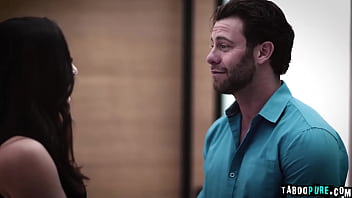 Preview 1 of Sexi Girl Xxx Fuck Video Crimpie - Sophia Burns wants to impress her role model with anal sex with Seth. Sophia arriving at her political idol home,  Rachael Cavalli  with husband Seth Gamble. Sophia agrees with energetic,  intense sex with Seth