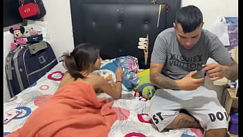 Preview 1 of Shilpa Shetti Xx Video - LLEGA A LA CASA MI HERMANASTRA LA FLACA CANSADA DE SU TRABAJO ME PIDE QUE LE HAGA UN MASAJE COJO Y LA APRET&Oacute_ DURO TANTO QUE ME PIDE QUE LE META MI POLLA HASTA QUE ME CORRA EN ELLA - PORNO EN ESPANOL
