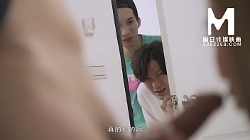Preview 2 of Dasi Bathing Webcum - 【国产】麻豆传媒作品/MD-0188同居骚表姐-正片-麻豆母版 - 002/免费观看