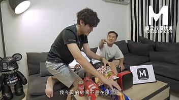 Preview 3 of Tamil Gay Xnxx - 【国产】麻豆传媒作品/MD-0188同居骚表姐-正片-麻豆母版 - 001/免费观看