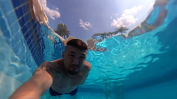 Preview 1 of Busty Hairy Gril - A morena queria me dar o cuzinho na Piscina Mr Matusalem - Natzinha Morena