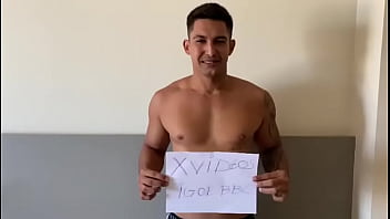 Preview 4 of Nom Makes - V&iacute_deo de verifica&ccedil_&atilde_o