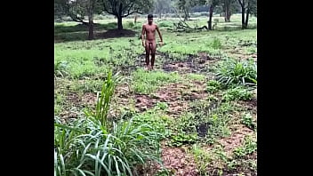Preview 1 of Aljur Naked - correndo peladao