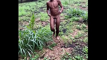 Preview 4 of Aljur Naked - correndo peladao
