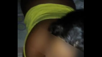 Preview 1 of Step Sister Helpt - Casadinha tra&iacute_da