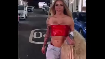Preview 1 of Xxx Ran Hd - Travesti Com Local - Bab&iacute_ Honey