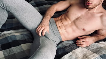 Preview 1 of Bollywoo Heroes Fuk - I MASTURBATE and CUM in GRAY LEGGINGS after Training! Male orgasm! Russian home video of a straight man!